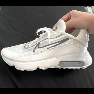 Women’s White Airmax 2090’s